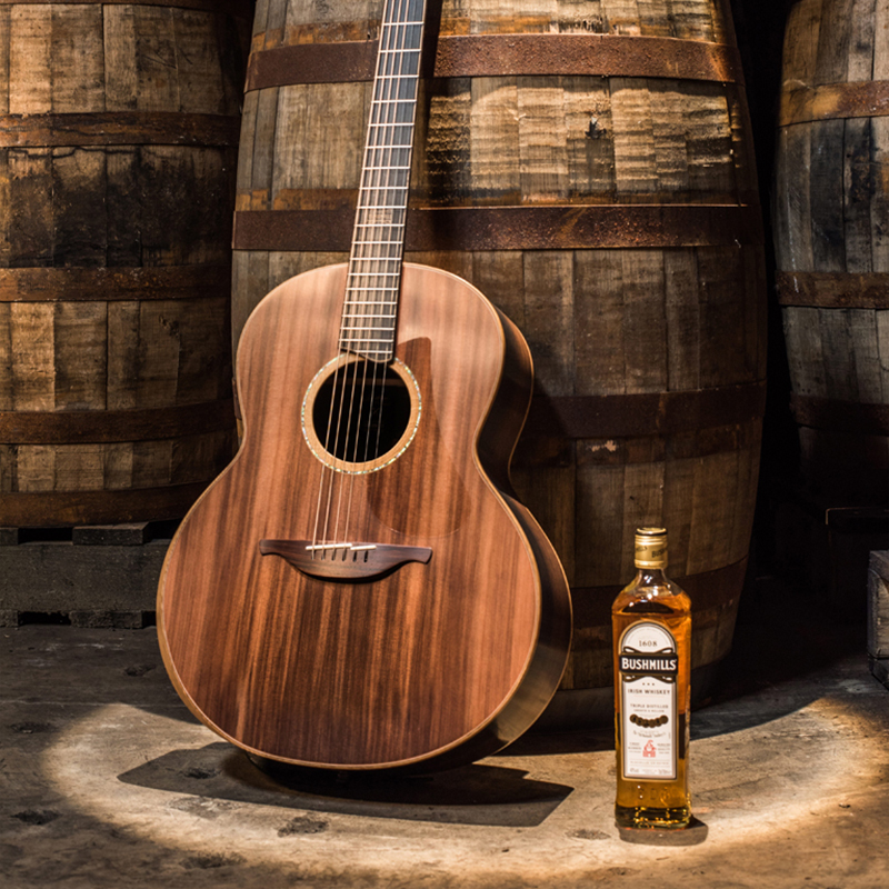 Guitar Bushmills X Lowden